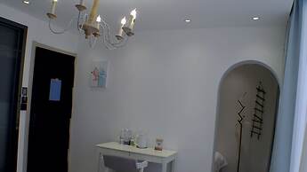 Shanghai Yinxubai Designer Homestay