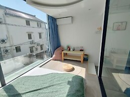 Shanghai Yinxubai Designer Homestay