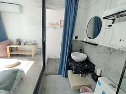 Shanghai Yinxubai Designer Homestay