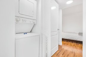 Relax & Feel The Good Vibes In Our Condo