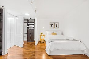 Relax & Feel The Good Vibes In Our Condo