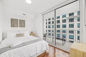 Relax & Feel The Good Vibes In Our Condo