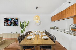 Relax & Feel The Good Vibes In Our Condo