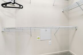 DC Charm in Crystal Apartments