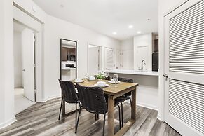 DC Charm in Crystal Apartments