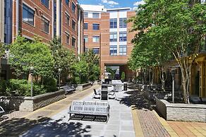 DC Charm in Crystal Apartments