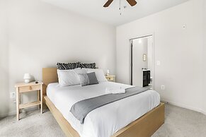 DC Charm in Crystal Apartments