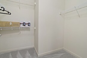 DC Charm in Crystal Apartments