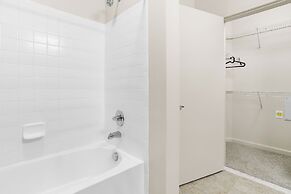 DC Charm in Crystal Apartments