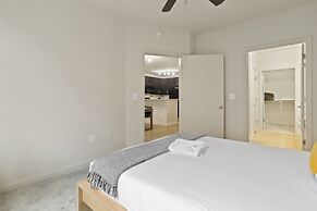 DC Charm in Crystal Apartments