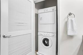 DC Charm in Crystal Apartments