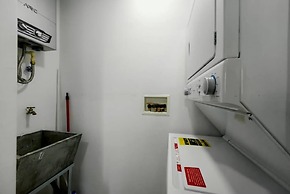 Room-sofa Bed Stay Rooftop Pool & Gym, A