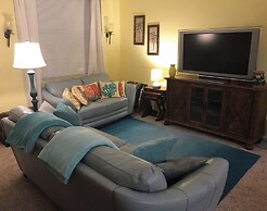 Close to PGA Blvd Shops and Restaurants