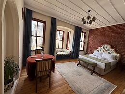 Levant Pension de Luxe