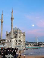 Levant Pension de Luxe