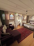 Levant Pension de Luxe