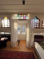 Levant Pension de Luxe