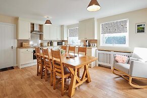 Host Stay Audrey s Cottage