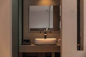 Shangri La Yi Shan Ban Yun Inn