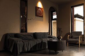 Shangri La Yi Shan Ban Yun Inn