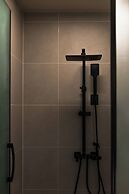 Shangri La Yi Shan Ban Yun Inn