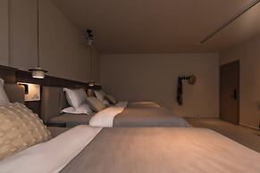 Shangri La Yi Shan Ban Yun Inn