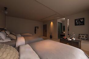 Shangri La Yi Shan Ban Yun Inn