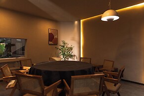 Shangri La Yi Shan Ban Yun Inn