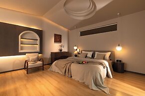 Shangri La Yi Shan Ban Yun Inn