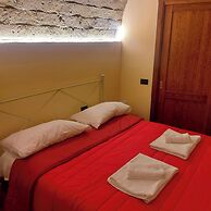 Charming San Gimignano Apartment With City Views