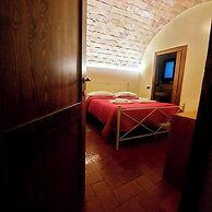 Charming San Gimignano Apartment With City Views