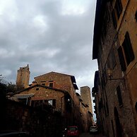 Charming San Gimignano Apartment With City Views