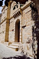 Royal Historical Palace Hotel