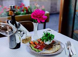 Royal Historical Palace Hotel