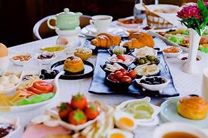 Royal Historical Palace Hotel