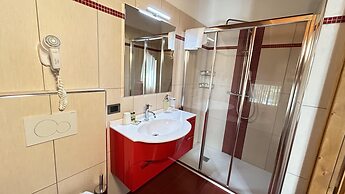 Dream hotel