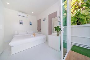 Beachfront 2BR Pool Villa DelMar Kamala