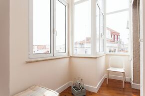 JOIVY Sleek City View flat in Lapa