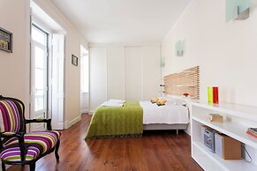 JOIVY Sleek City View flat in Lapa