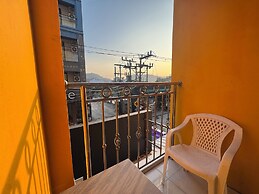 Zephyr House Residence