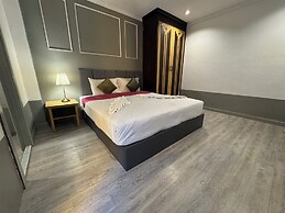 Zephyr House Residence