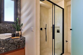 The Nook -luxury Living at the Edge of Tranquility