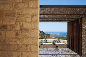 The Nook -luxury Living at the Edge of Tranquility