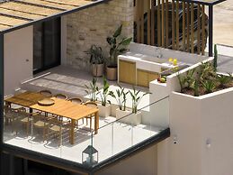 The Nook -luxury Living at the Edge of Tranquility