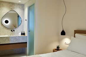 The Nook -luxury Living at the Edge of Tranquility