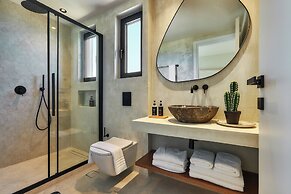 The Nook -luxury Living at the Edge of Tranquility