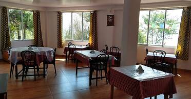 Denzong House and Restaurant