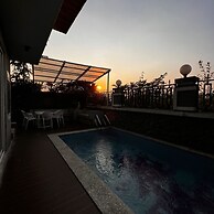 Rivendell 3BHK Pvt Pool by Stellar Stays