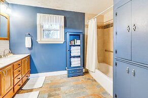 < 1 Mi to Main St Berryville: Spacious Family Home