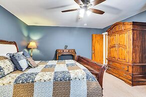 < 1 Mi to Main St Berryville: Spacious Family Home